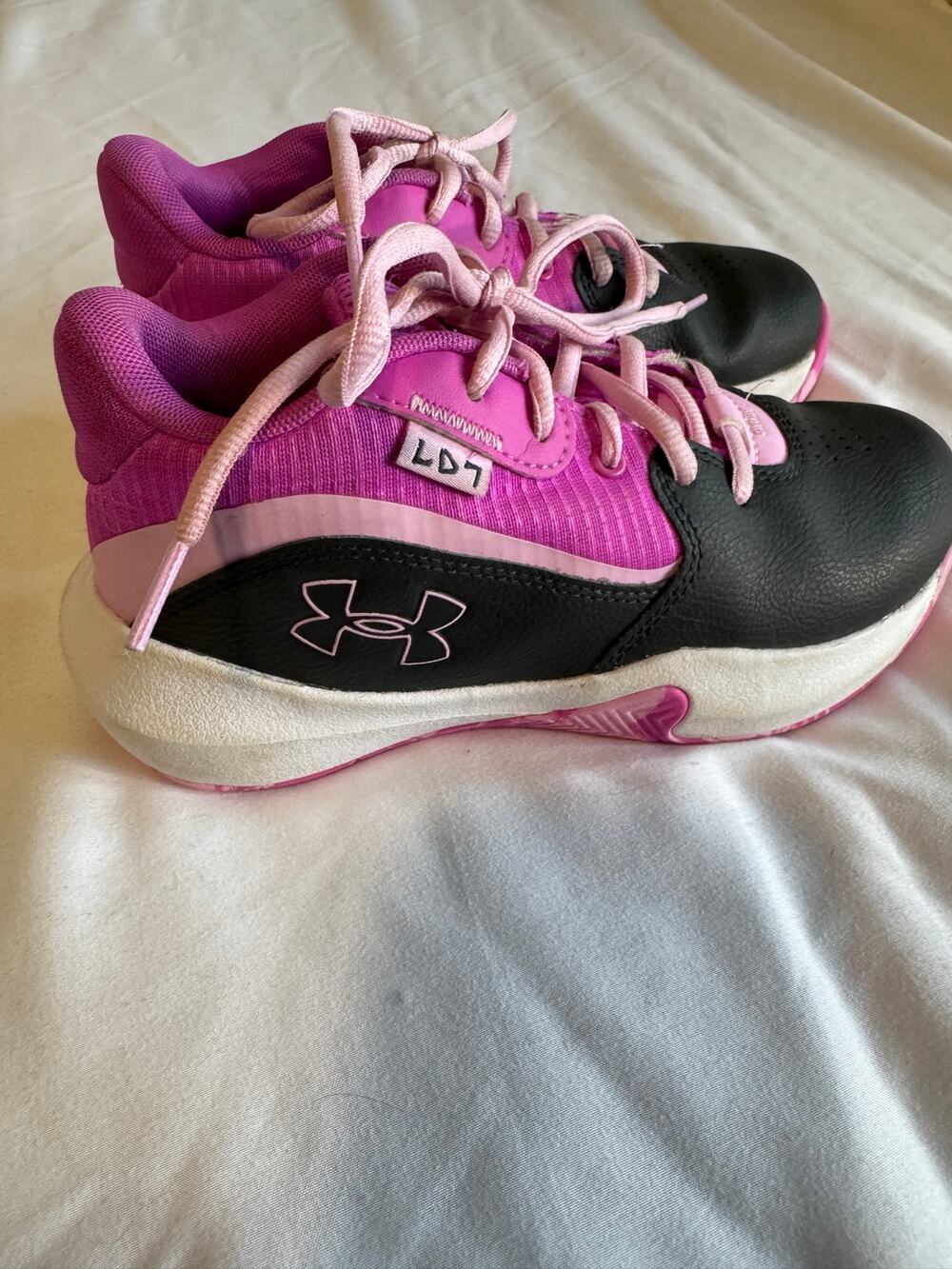 Under Armour Girls Athletic Sneakers Pink Black White Size 2Y Running Shoes